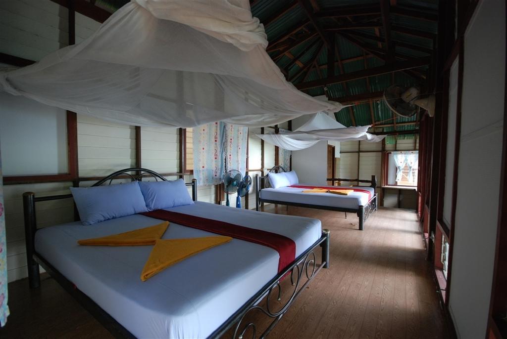 Tohko Beach Resort Phiphi-szigetek Szoba fotó