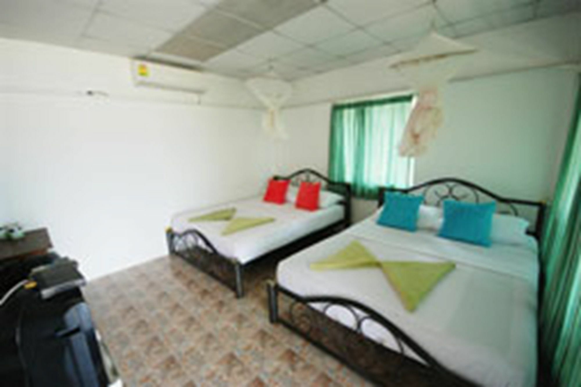 Tohko Beach Resort Phiphi-szigetek Kültér fotó
